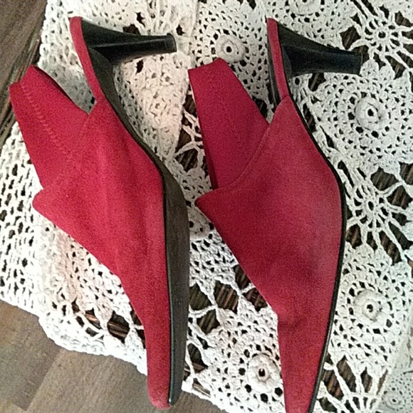 Red suede heels - Picture 2 of 4